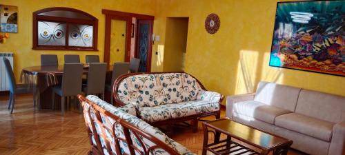 Busto Arsizio Apartment | 180 m² Apartment ∙ 3 bedrooms ∙ 8 guests