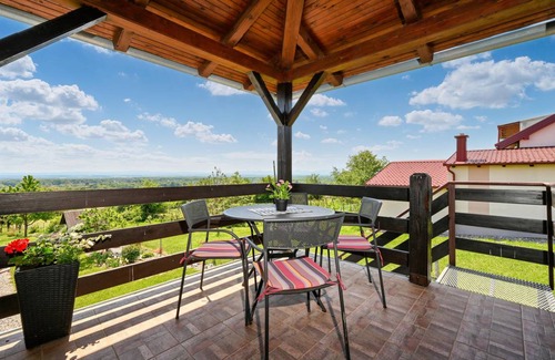 Sveti Juraj na Bregu House | 180 m² House ∙ 3 bedrooms ∙ 8 guests