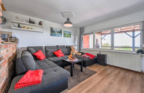 Sveti Juraj na Bregu House | 180 m² House ∙ 3 bedrooms ∙ 8 guests