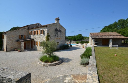 Kurili Villa | 180 m² Villa ∙ 4 bedrooms ∙ 11 guests