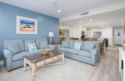 South Beach Condo | 1841 Beachside Tennis - Oceanfront, 2025 Renovations