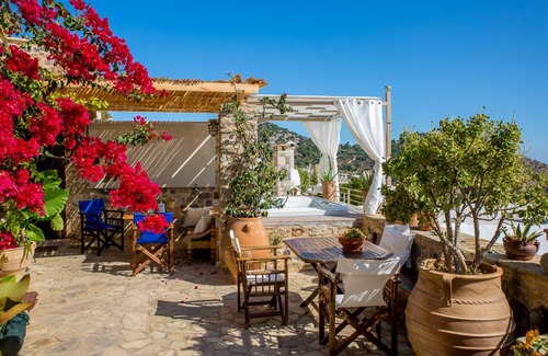 Anatoli House | 185 m² House ∙ 4 bedrooms ∙ 10 guests