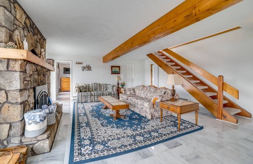 Alpine Lake House | 186 m² House ∙ 3 bedrooms ∙ 10 guests