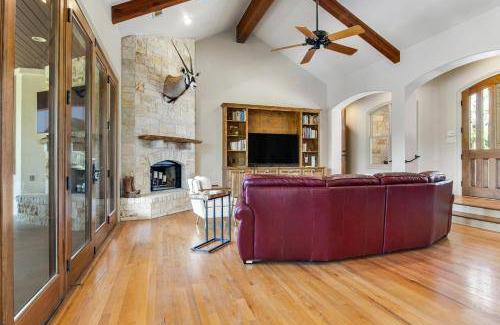Bear Creek House | 186 m² House ∙ 4 bedrooms ∙ 8 guests