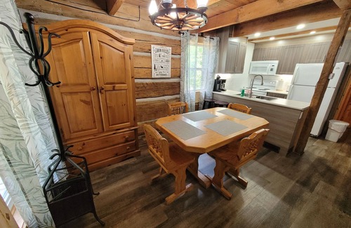 Petawawa Cabin | 1876 - Heritage Cabin at Pine Ridge Park