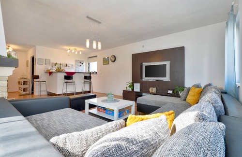 Sracinec House | 188 m² House ∙ 3 bedrooms ∙ 6 guests