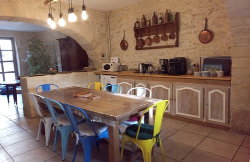 Souvignargues Cottage | 18th c. post house in Gard stone, sleeps 8 to 10. Exceptional