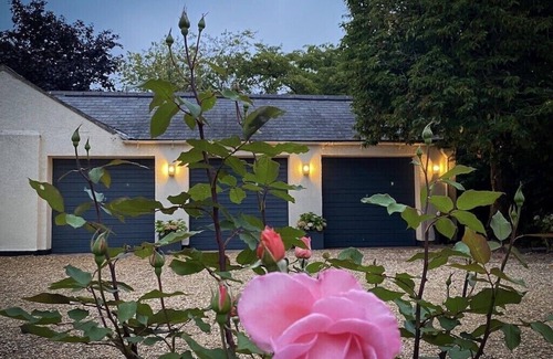 Long Sutton Cottage | 18th Century Cottage: superb heated swimming pool April- October