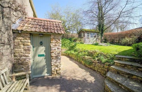 Pointington House | 18th Century Cottage in Heart of Dorset