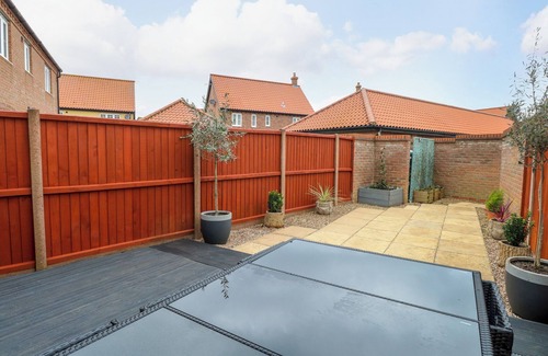 Hemsby Cottage | 19 Stablefield Way