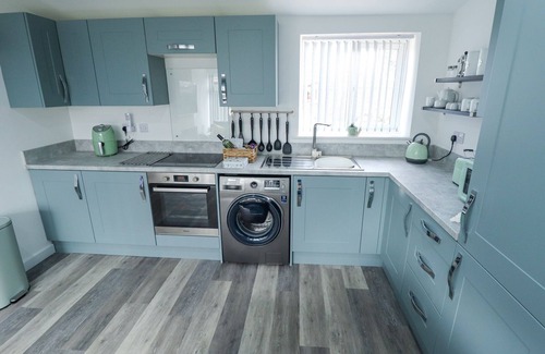 Anderby Creek Cottage | 19 THE COURT, pet friendly, country holiday cottage in Anderby Creek