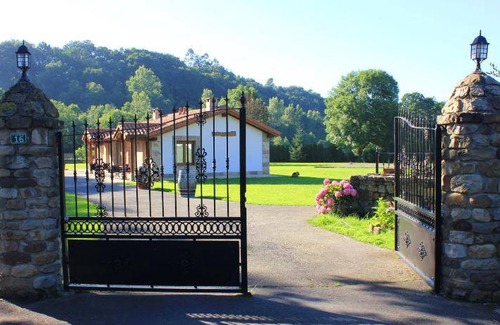 Villacarriedo Apartment | 190 m² Apartment ∙ 8 bedrooms ∙ 20 guests