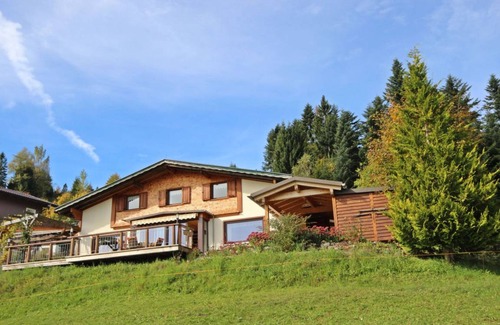 Grossdorf Villa | 190 m² Villa ∙ 1 bedroom ∙ 8 guests
