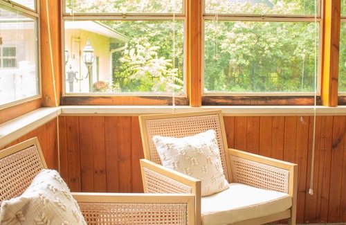 Red Wing House | 1900 Craftsman Home in Downtown Red Wing. Charming and original woodwork!