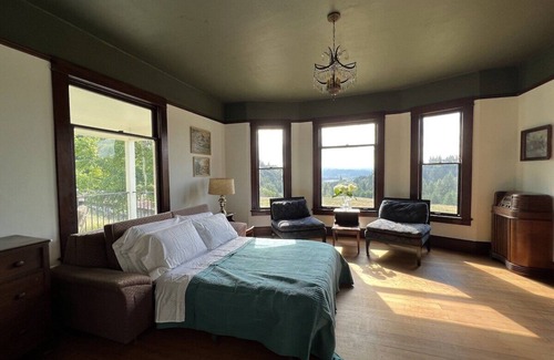 Kalama Other | 1910 Vintage Ranch House with beautiful views
