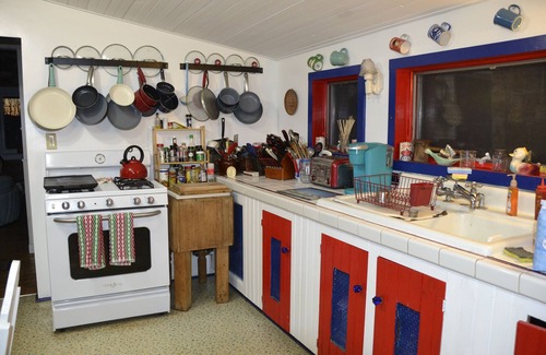 Catskill House | 1910 Whimsical 6 bedroom, 2 bath, great porch, fireplace, spacious , near skiing