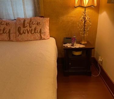 Potter Bed & Breakfast | 1912 Nostalgic TrainCrew Boarding House