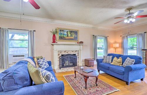 Corsicana House | 1920s Corsicana Home - Spacious Group Getaway!