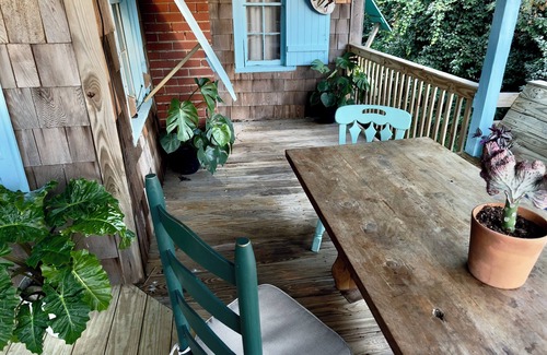 Nags Head Cottage | 1920s Historic Outer Banks Cottage!