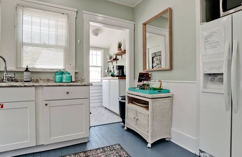 River District House | 1925 Historic Bradenton Bungalow, convenient to downtown and Anna Maria Island!