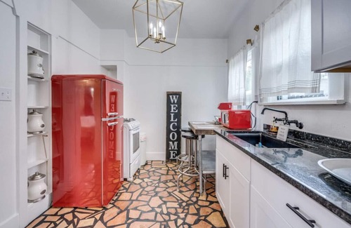 Tucson Apartment | 1926 Historic Duplex/1 BR 1 BA/Near U of A