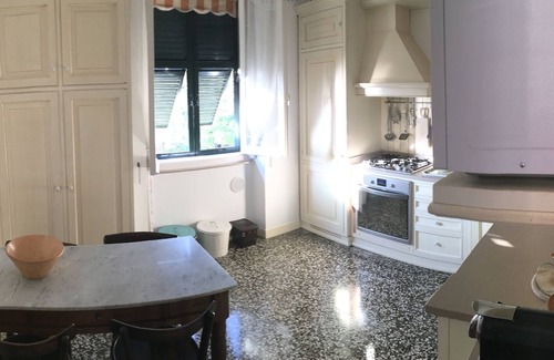 Bogliasco Villa | 1930 charming house with garden and front sea