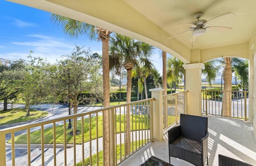 Florida Central Atlantic Coast Condo | 195 m² Condo ∙ 4 bedrooms ∙ 12 guests