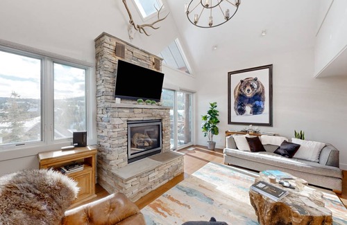 Saddle Ridge House | 195 m² House ∙ 3 bedrooms ∙ 8 guests