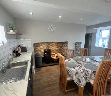 Coolbawn House | 195 m² House ∙ 4 bedrooms ∙ 7 guests