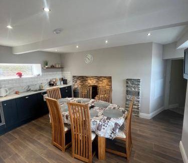 Coolbawn House | 195 m² House ∙ 4 bedrooms ∙ 7 guests