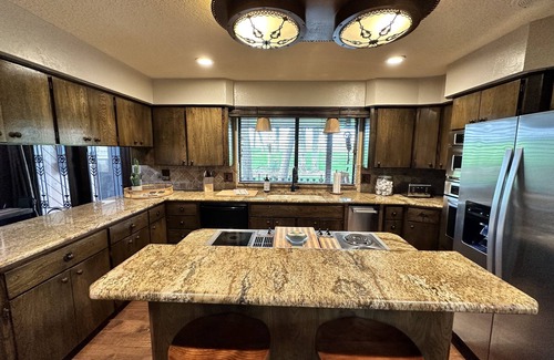 Guthrie House | 1980s Rustic Ranch house is the Perfect Place for events at the Lazy E.