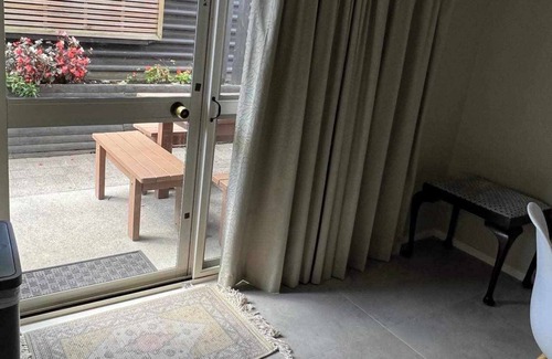 Mount Maunganui House | 19th Hole - Eat, Sleep, Golf