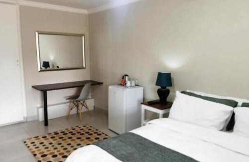 Secunda House | 19th on Bloekom Guesthouse