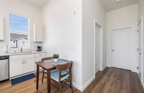 South Tacoma Apartment | 1BD/1BA Cozy Tacoma Apartment near UWT