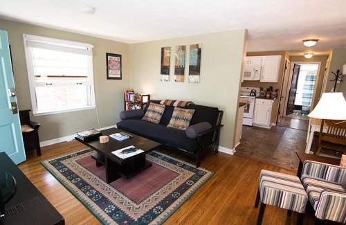 Shelby Hills Apartment | 1Bed/1Bath In East Nashville With 250 5* Reviews On Another Site (Apt B)
