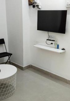 Lower Parel Apartment | 1BR Apartment in Lower Parel
