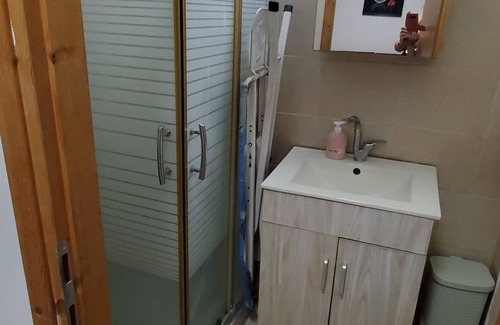 Petah Tikva Apartment | 1br apt near beylinson /schneider /hasharon hospital petach tikva