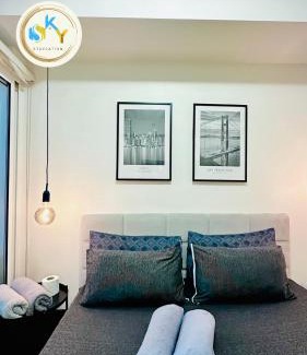 A. Bonifacio Apartment | 1BR Condo Unit at Celandine Condominium Near Ayala Cloverleaf Mall