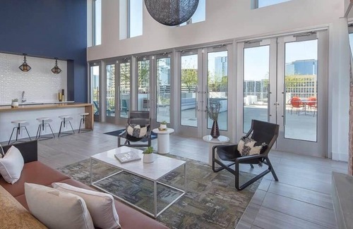 West End Condo | 1br Deluxe Condo Rooftop Pool Austin Skyline Views!