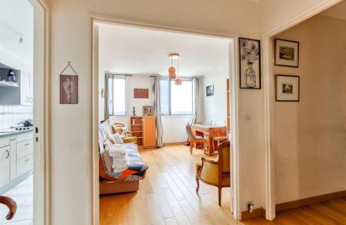 La Villette Apartment | 1BR Flat view on Eiffel Tower and Sacré-Coeur