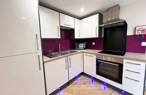 Derby Apartment | 1BR Flat with En-Suite in Derby’s Vibrant West End
