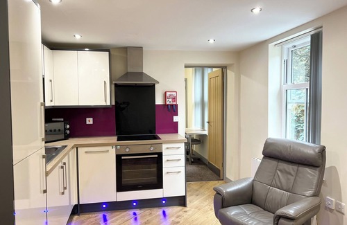 Derby Apartment | 1BR Flat with En-Suite in Derby’s Vibrant West End