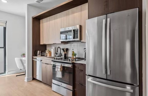 Pendleton Apartment | 1BR OTR CBD Splurge - FreeParking/Gym/Rooftop Pool