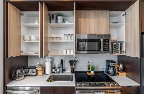 Pendleton Apartment | 1BR OTR CBD Splurge - FreeParking/Gym/Rooftop Pool