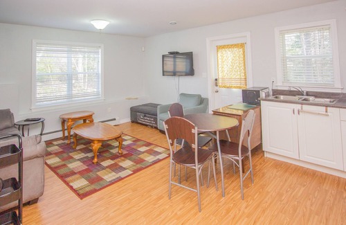 Fall River House | 1BRM 1 BA Suite With Private Entrance and Kitchenette
