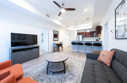 Katy Condo | 1O | Charm in Katy Asian Town & Marketplace
