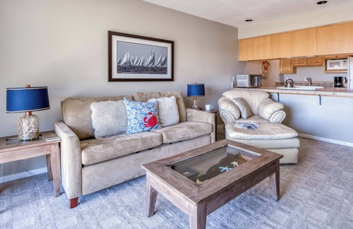 Lincoln City Condo | 1st Floor Condo on Siletz Bay, amazing views, beach access, Taft District