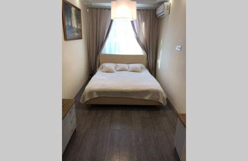 Dniprovs'kyi District Apartment | 2 к. квартира