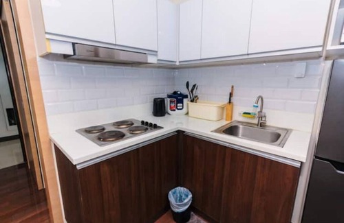 San Antonio Apartment | 2-3BR 4 Room 2CR Air condo Luxury life Swim Gym300