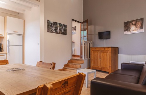 Saint-Leger-de-Peyre Resort | 2/4 person gîte in vacation village